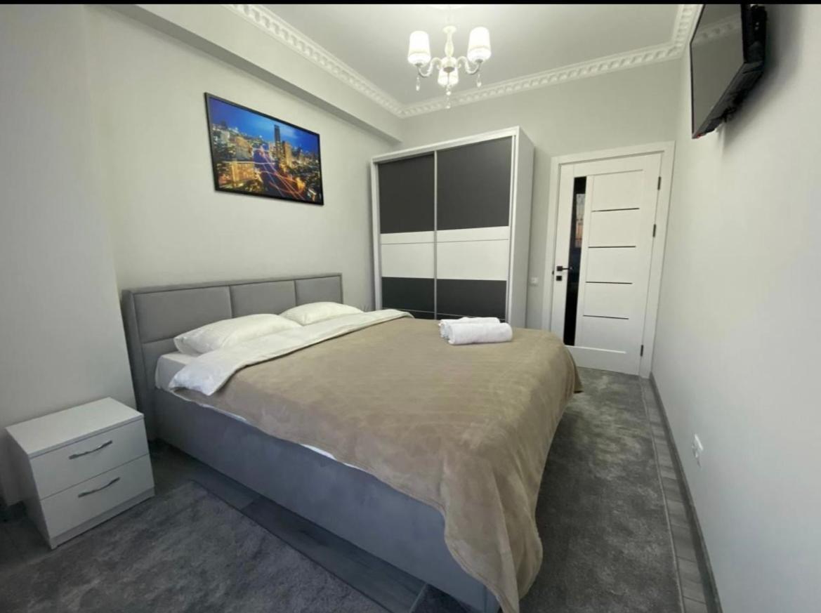 Luxury Oasis Flat Appartement Chişinǎu Buitenkant foto